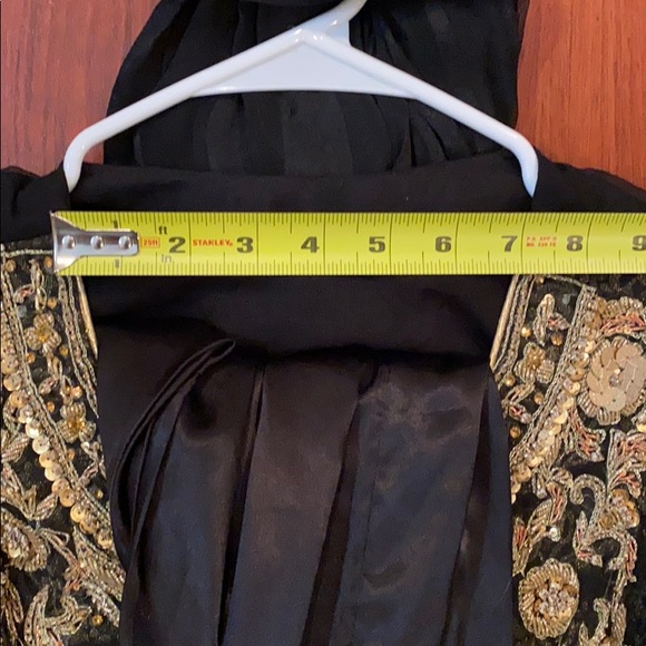 Black and gold Indian Pakistani salwar kameez - Picture 11 of 12